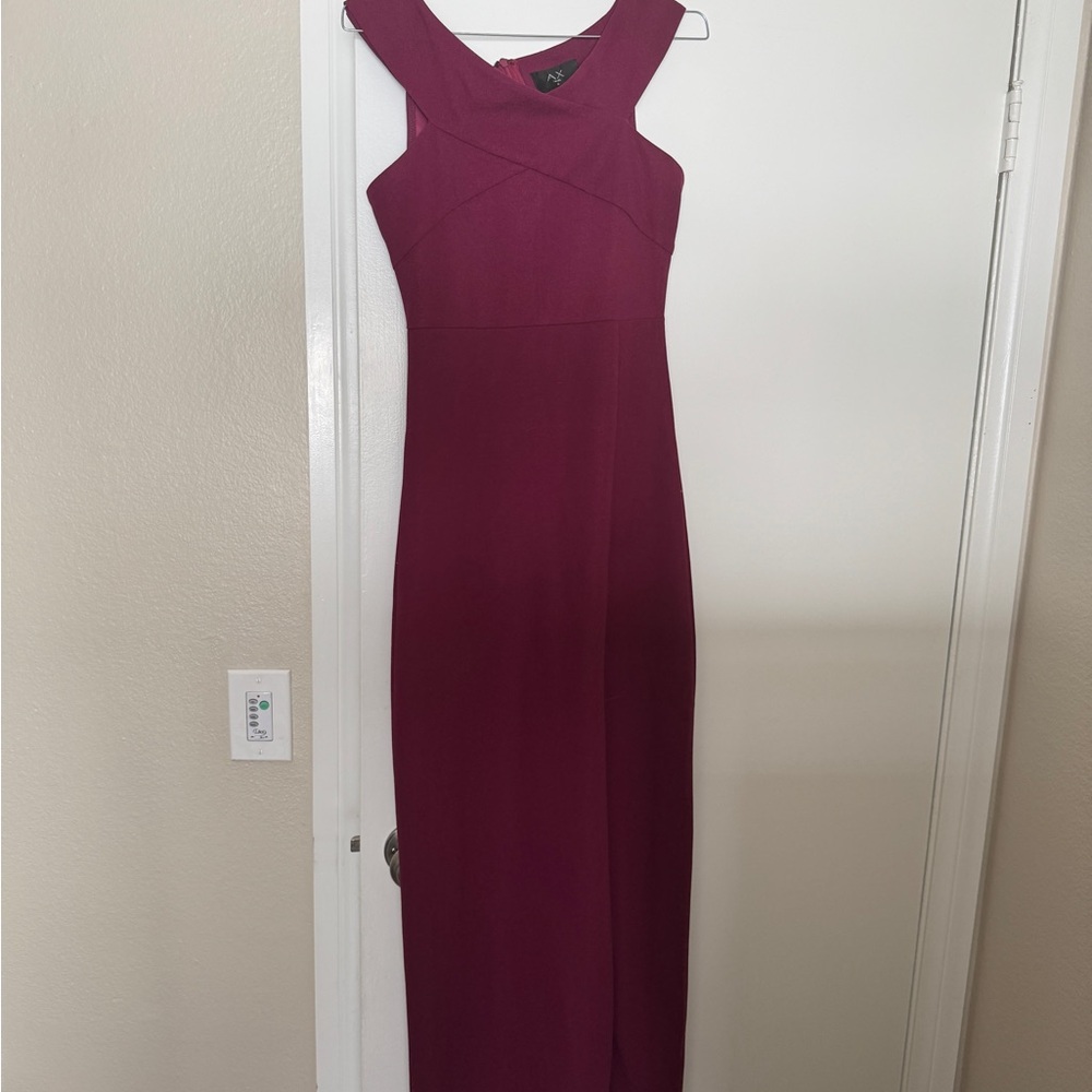 Chic Sleeveless Maxi Dress in Rich Magenta